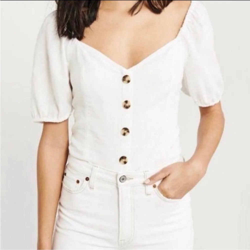 Abercrombie & Fitch White top